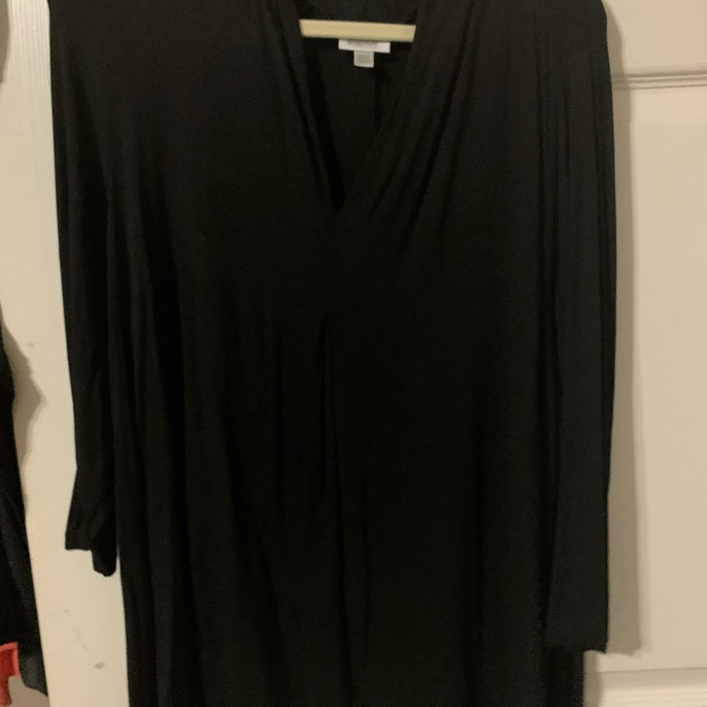 Avenue V-neck Elegant Black Women's Top 22/24